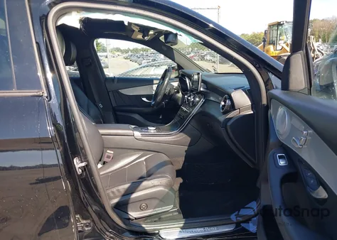 2019 Mercedes-Benz Glc 300 4Matic из США, поврежденный, VIN WDC0G4KB9KV193959